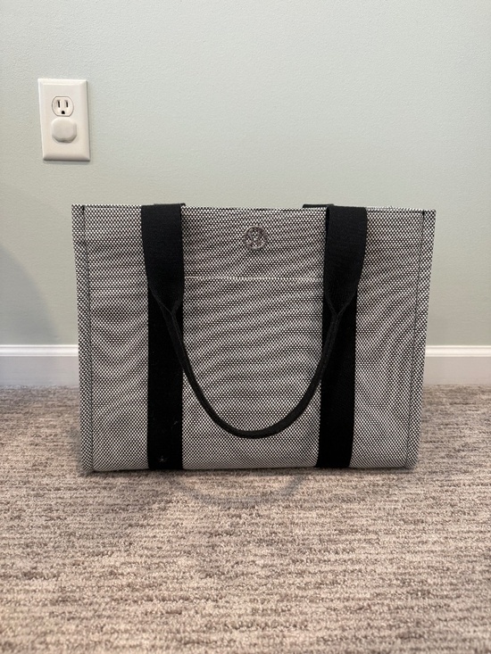 lululemon athletica Handbags - Lululemon Two‑Tone Canvas Tote Bag – Black & White
